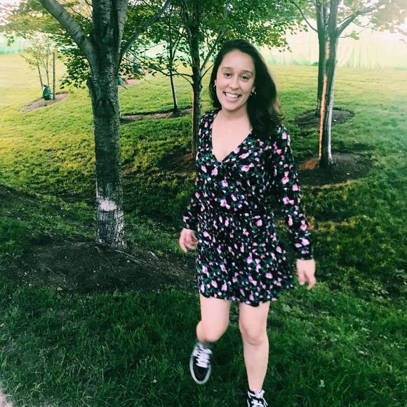 Meet your Posher, Avery - Picture 1 of 1